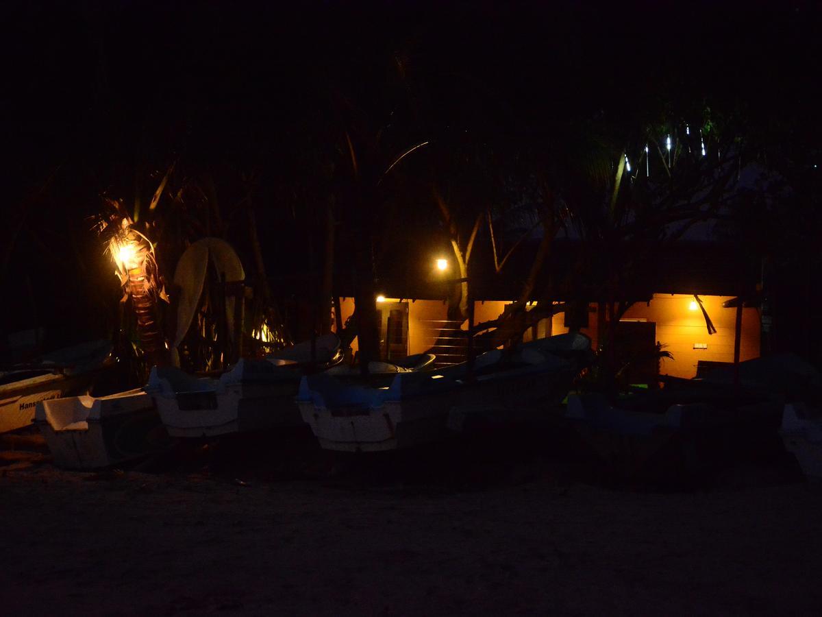 Southern Beach Castle Hotel & Restaurant Ahangama Exterior photo