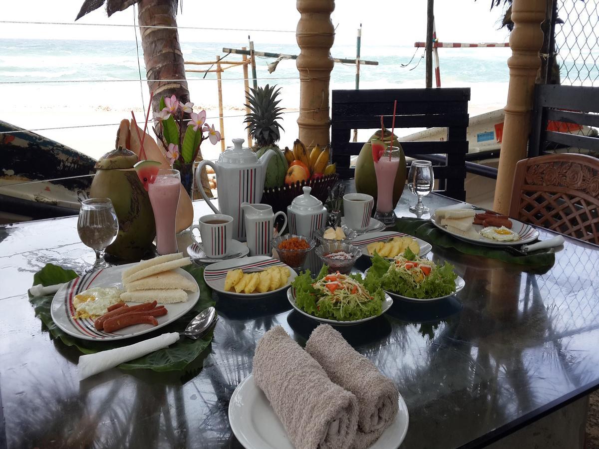 Southern Beach Castle Hotel & Restaurant Ahangama Exterior photo