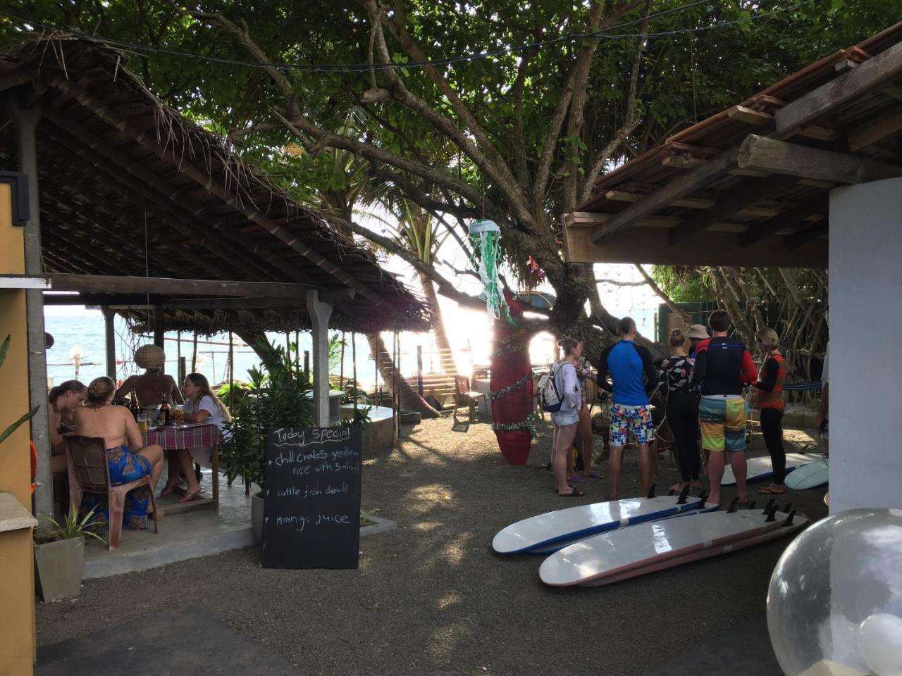 Southern Beach Castle Hotel & Restaurant Ahangama Exterior photo